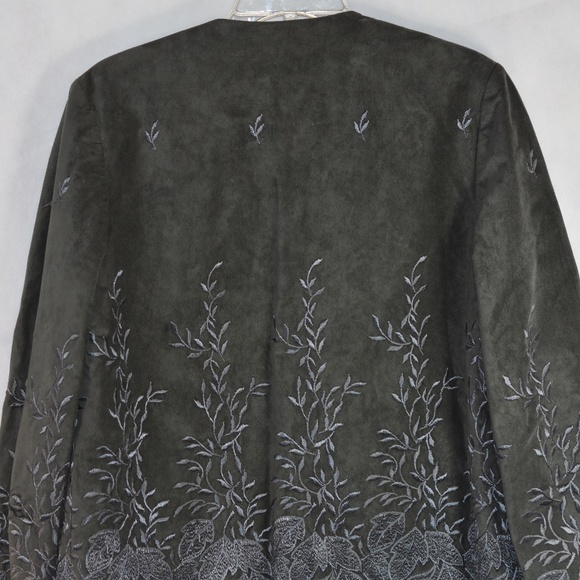Tall Ladies Embroidered Green Suede Skirt Suit SZ 10 Denard's Ltd - Picture 11 of 11